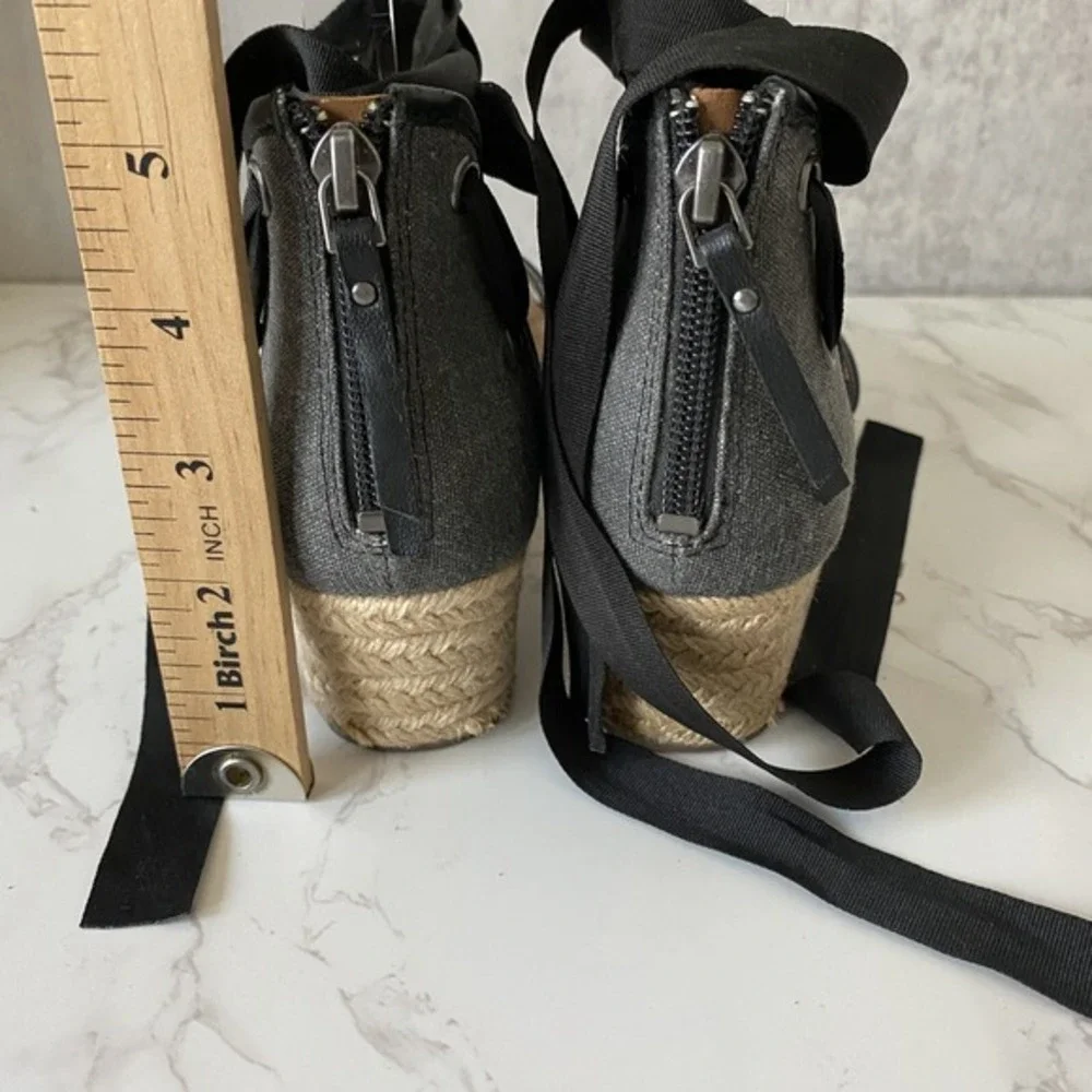 UGG Amell Canvas Sandals Sz 9 Grey‎ Black Ankle Tie Espadrilles Cork
